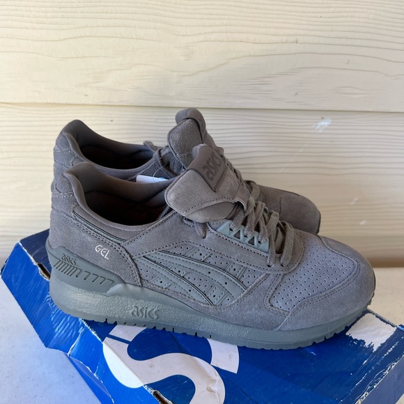ASICS Gel Respector Carbon Gray Men’s Size 7 NWT H721L - Picture 1 of 7